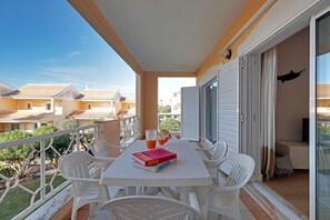 Outdoor dining - Las Palmeiras Vilamoura (Vilamoura)