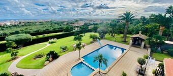 Villas2meet Na Penyal 7 – Villa con piscina privada y vistas panorámicas en Cala Millor