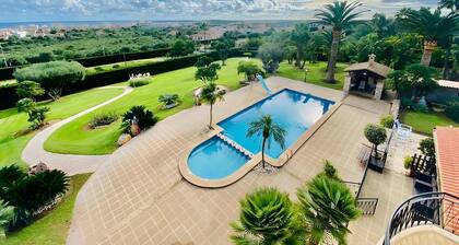 Villas2meet Na Penyal 7 – Villa con piscina privada y vistas panorámicas en Cala Millor