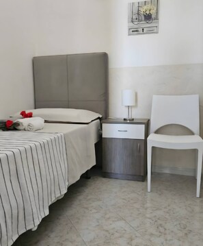 3 bedrooms, WiFi, bed sheets