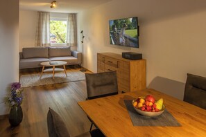 Smart TV, table football, books, stereo - Apartment-Hotel-Allgayer App 4 (Oy-Mittelberg)