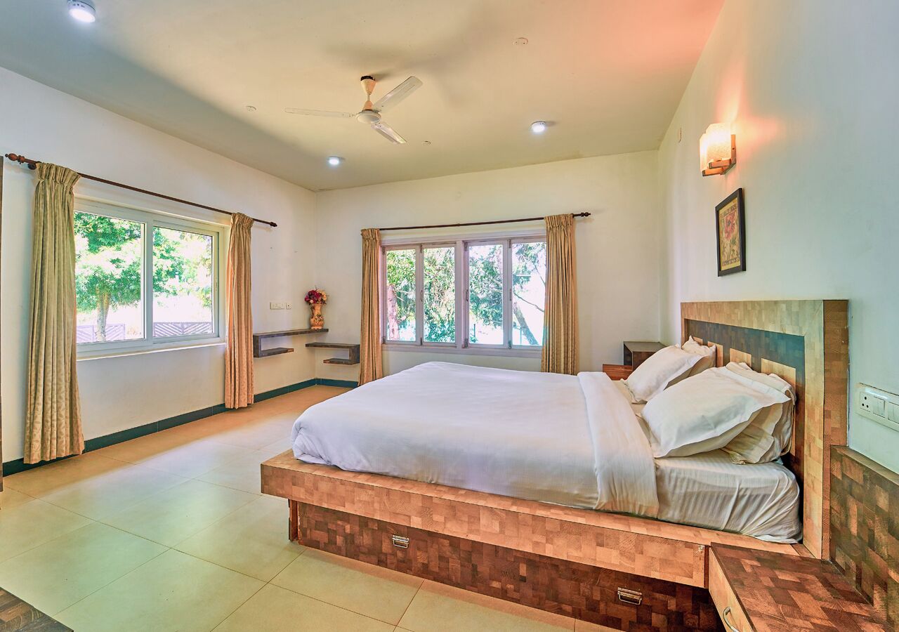 Deluxe Room, Courtyard View