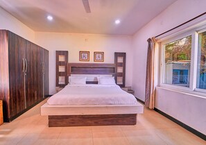 Deluxe-huone, näköala pihalle | Ilmainen Wi-Fi