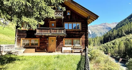 Uriges Bauernhaus für 6 Personen – Sauna, Bergblick & absolute Ruhe im Ötztal