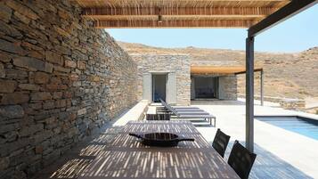 Luxury House, Sea View | Outdoor dining