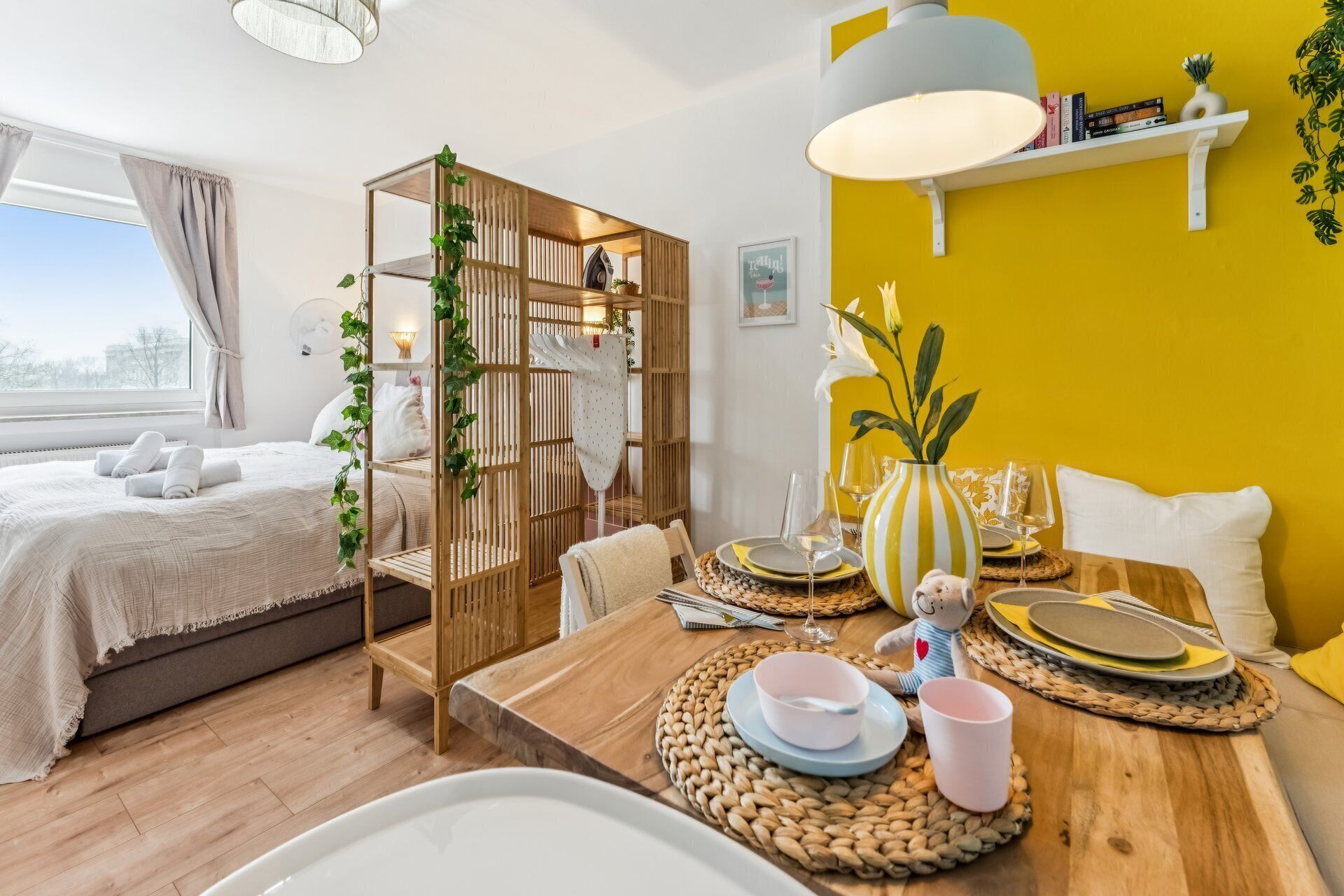 2 bedrooms, desk, iron/ironing board, travel crib