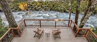 Coal Creek Cabin | hot tub, creek