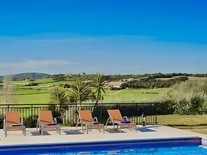 Pool - Villas2meet Son Segarut: Perfect Family Villa Near Manacor in a Natural Setting (Manacor)