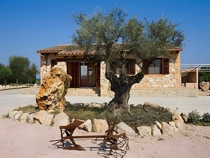 Exterior - Villas2meet Son Segarut: Perfect Family Villa Near Manacor in a Natural Setting (Manacor)