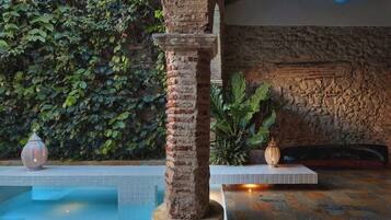 Villa | 4 bedrooms, Internet