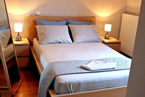 Villa | 4 bedrooms, soundproofing, Internet