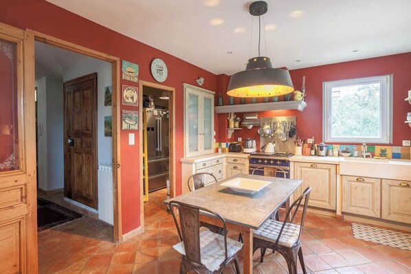 Villa | 5 bedrooms, Internet - La Villa des Restanques (Cabrieres-d'Avignon)