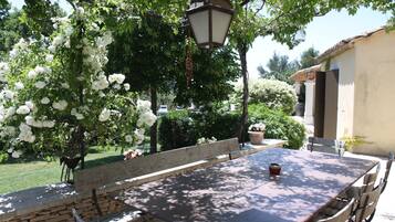 Villa | 5 bedrooms, Internet