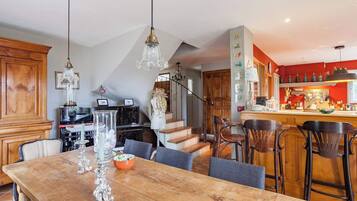 5 bedrooms, Internet