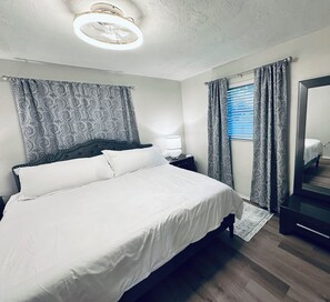 Bügeleisen/Bügelbrett, WLAN, Bettwäsche