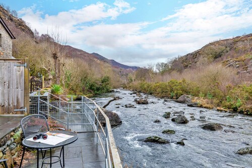Riverstone Cottage