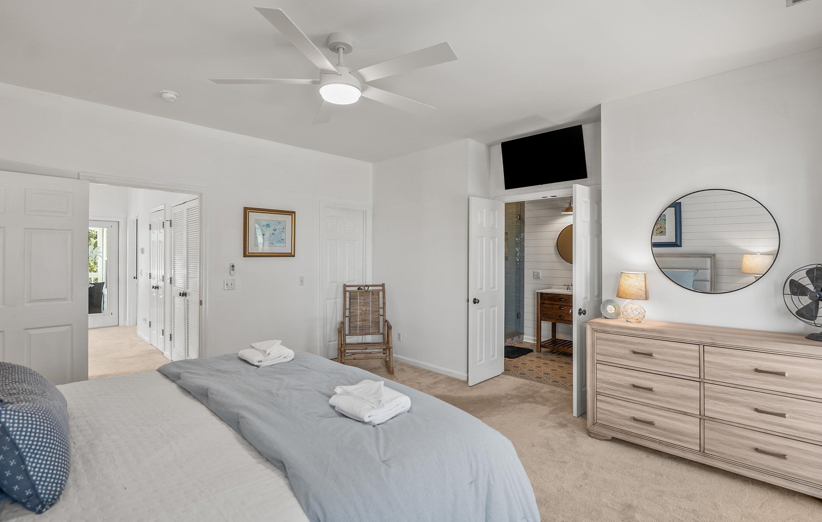 3 makuuhuonetta, ilmainen Wi-Fi, vuodevaatteet