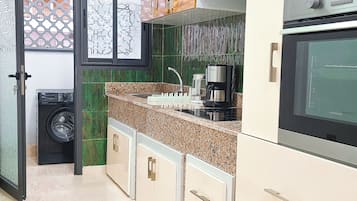 Leilighet – comfort | Eget kjøkken | Kjøleskap, ovn, kokeplater og oppvaskmaskin