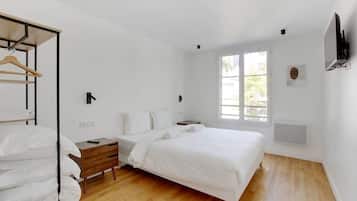 1 chambre, fer et planche à repasser, Wi-Fi, draps fournis