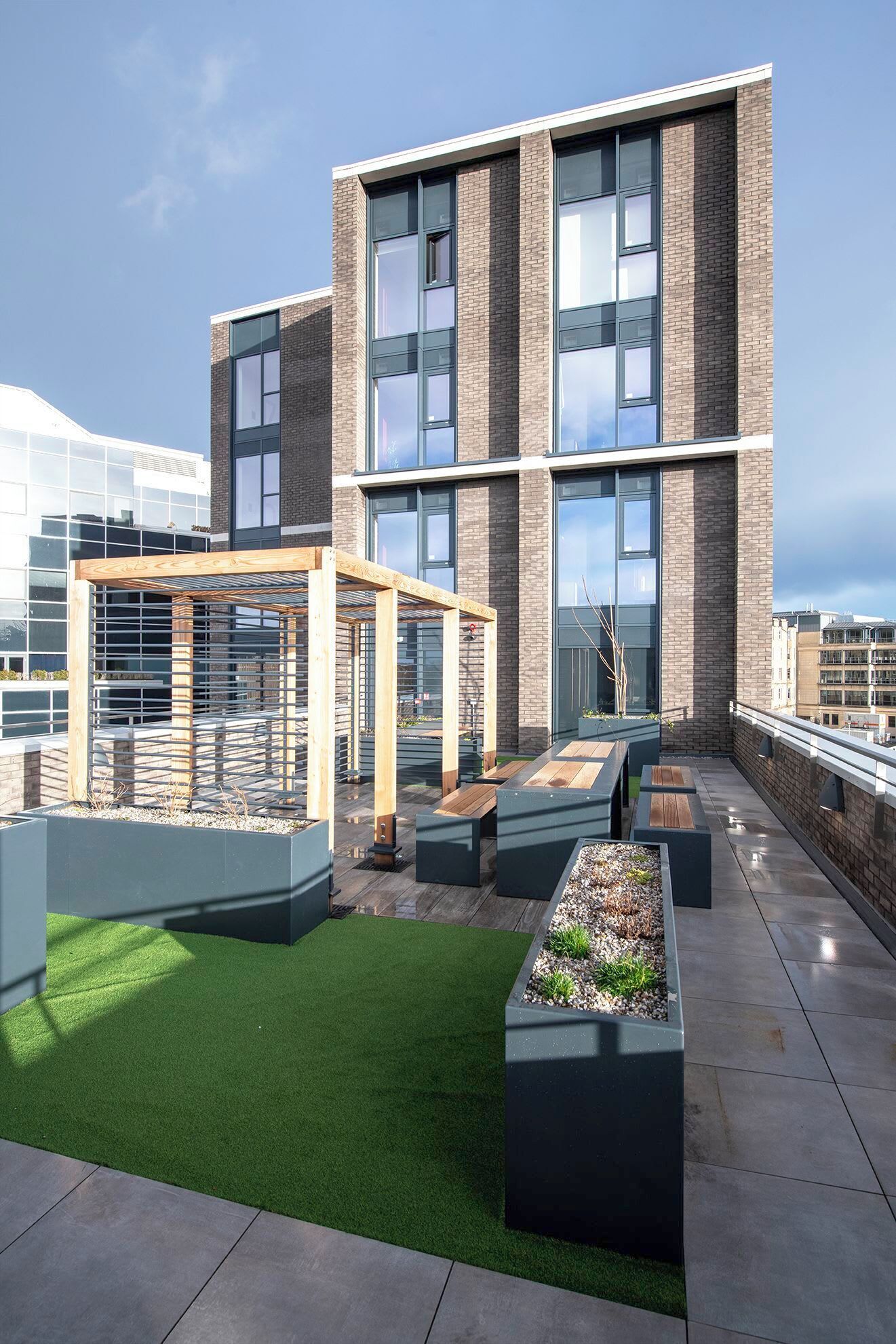 المنشأة من الخارج