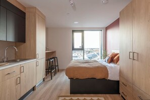 Studio, Non Smoking | Blackout drapes, free WiFi