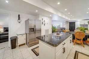 House (2 Bedrooms) | Interior - Pool Table + Private Porch: Peaceful Apt in Belle (Belle)