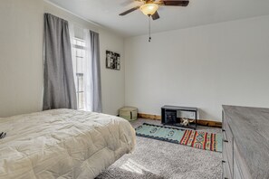 House (3 Bedrooms) | Interior - Fully Renovated, Near Nmsu! Convenient Family Home (Las Cruces)