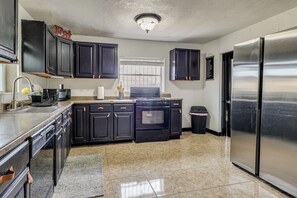 單棟房屋 (3 Bedrooms) | 內部