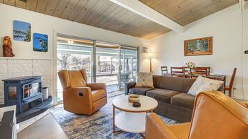 Rumah (3 Bedrooms) | Bagian depan properti