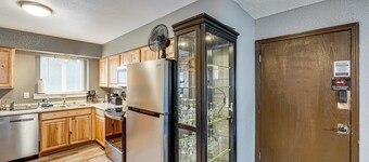 Easily Explore Anchorage! Modern Duplex Near Town