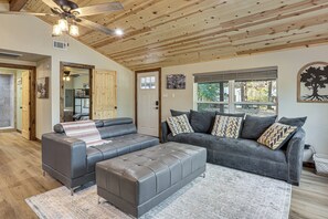 House (2 Bedrooms) | Interior - Fish Sam Rayburn! Secluded Cabin w/ Deck & Grill (Brookeland)