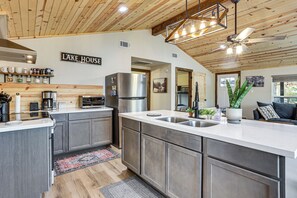 Rumah (2 Bedrooms) | Interior