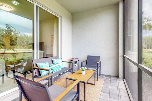 Play & Stay: 1st Floor Ava Maria Condo!