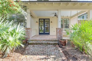 House (4 Bedrooms) | Interior - 1 Mi to Shore! 30A Beach Retreat w/ Porches (Santa Rosa Beach)