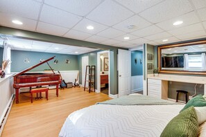 House (4 Bedrooms) | Interior - Musicians Beachside Retreat in Lake in the Hills (Lake in the Hills)