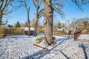 Interior - Musicians Beachside Retreat in Lake in the Hills (Lake in the Hills)