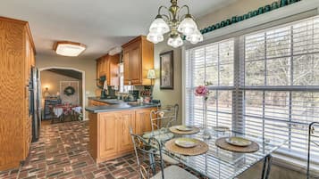 House (3 Bedrooms) | Bahagian dalam