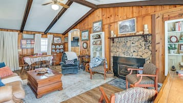 House (3 Bedrooms) | Bahagian dalam