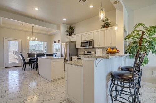 Mountain-view Retreat Near Organ Wilderness Trails