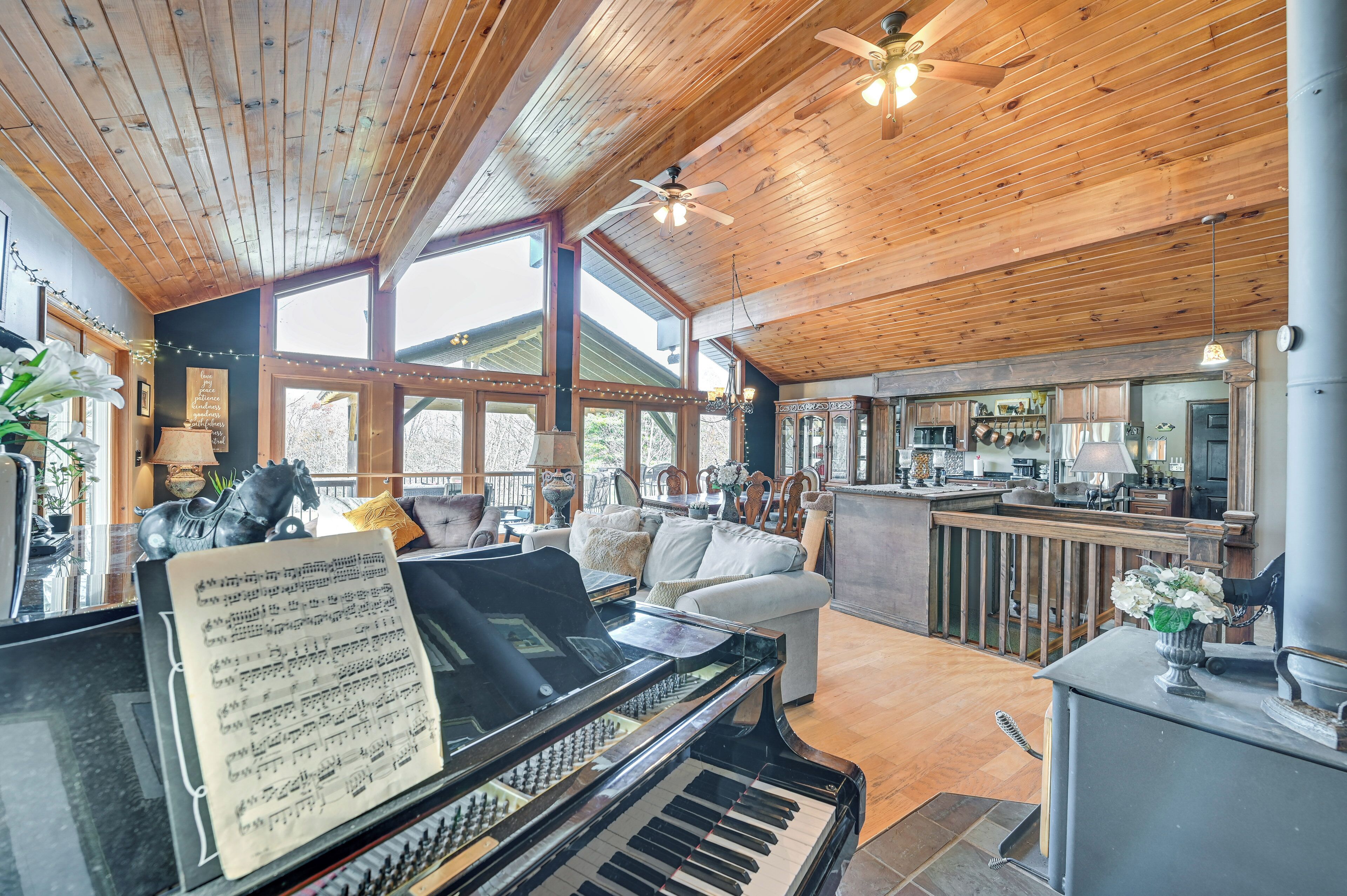 House (4 Bedrooms) | Interior