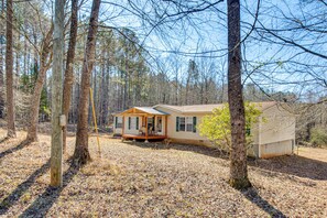 House (3 Bedrooms) | Interior - Fire Pit & Deck: Pet-friendly Luthersville Home! (Luthersville)