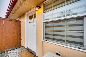 Apartment (0 Bedroom) | Interior - Walk to Main Ave & Soap Lake! Pet-friendly Studio (Soap Lake)