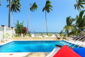 Villa, uitzicht op zee | Zwembad | Een buitenzwembad