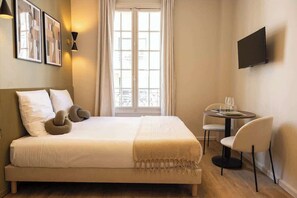 Iron/ironing board, WiFi, bed sheets - Cocon Climatisé aux Portes de Paris (Le Pré-Saint-Gervais)