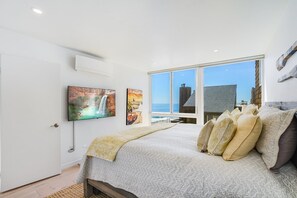 3 室のベッドルーム、アイロン / アイロン台、WiFi (無料)、ベッドシーツ