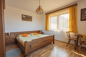 4 habitaciones, wifi y ropa de cama 