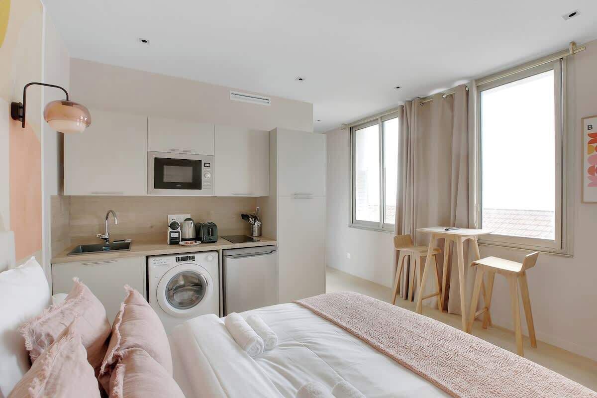 Strykejern/-brett, wi-fi og sengetøy