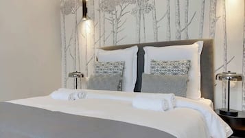 Fer et planche Ă repasser, Wi-Fi, draps fournis