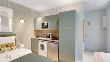 Fer et planche Ă repasser, Wi-Fi, draps fournis