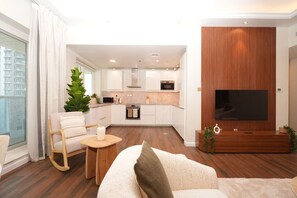 House - Inviting 1BR at Opal Tower (Dubai)